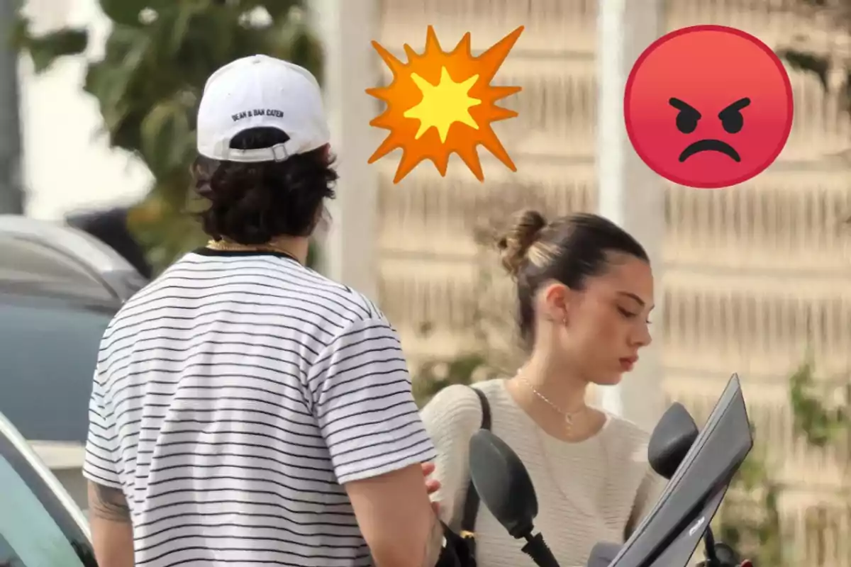 Una pareja discutiendo al aire libre, con emojis de explosión y enojo sobre ellos.