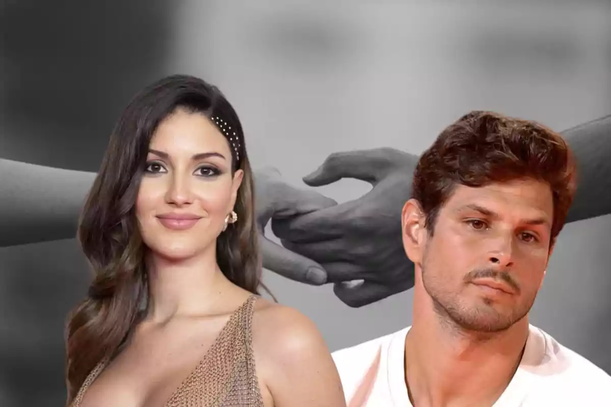 Una mujer sonriente y un hombre serio posan frente a una imagen en blanco y negro de dos manos separándose