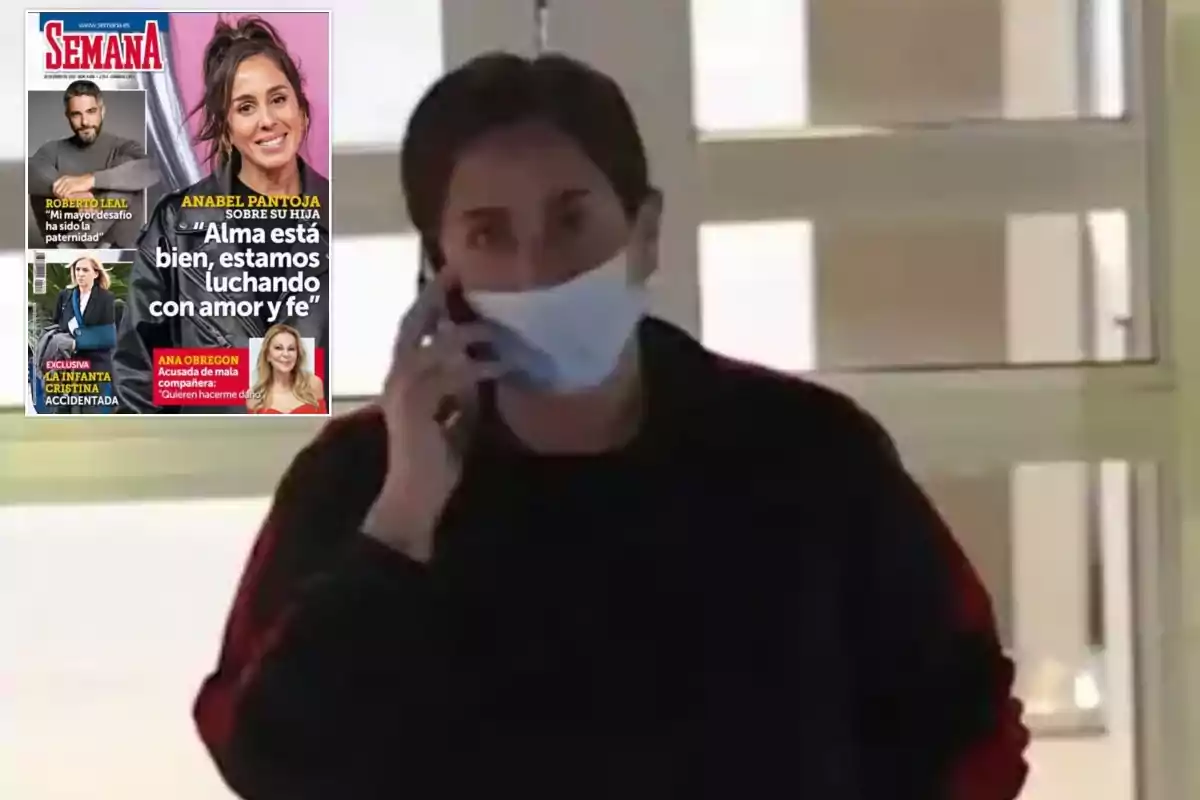 Una persona con mascarilla está hablando por teléfono, y a la izquierda se ve la portada de una revista con varias personas y titulares.