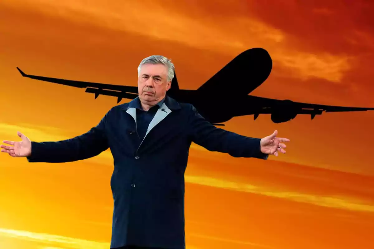 Hombre con los brazos extendidos frente a un avión en vuelo al atardecer.