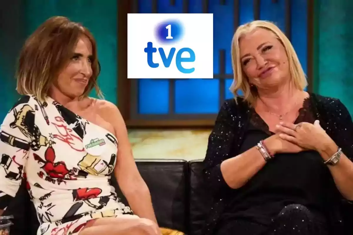 Dos mujeres sentadas en un programa de televisión con el logo de TVE en el fondo.