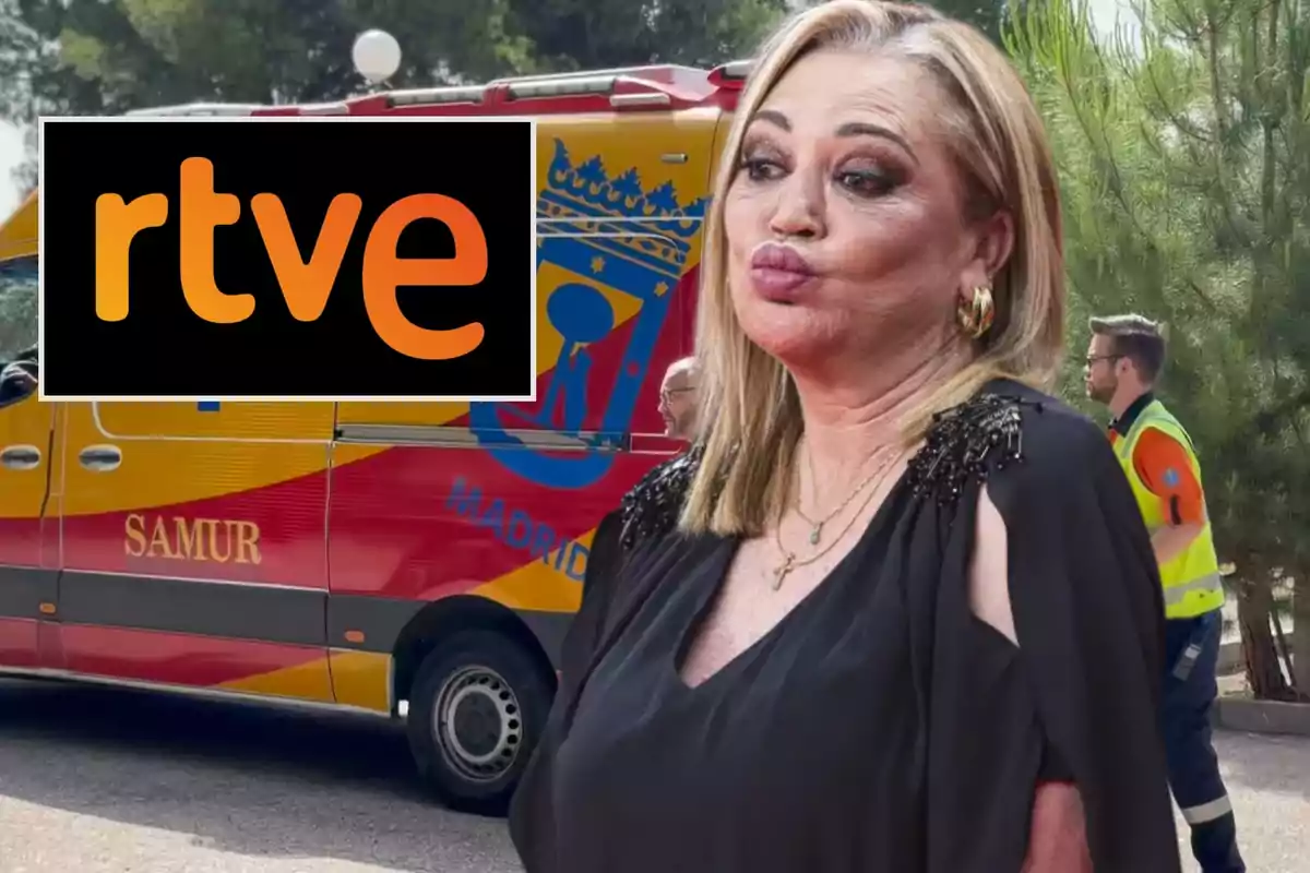 Mujer rubia con vestido negro frente a una ambulancia de SAMUR en Madrid con el logo de rtve superpuesto