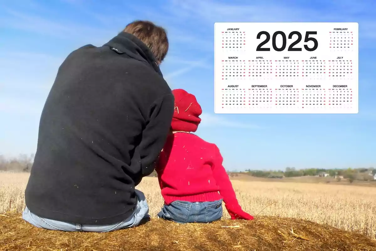 Una persona adulta y un niño sentados en un campo mirando hacia el horizonte con un calendario del año 2025 superpuesto en la esquina superior derecha.