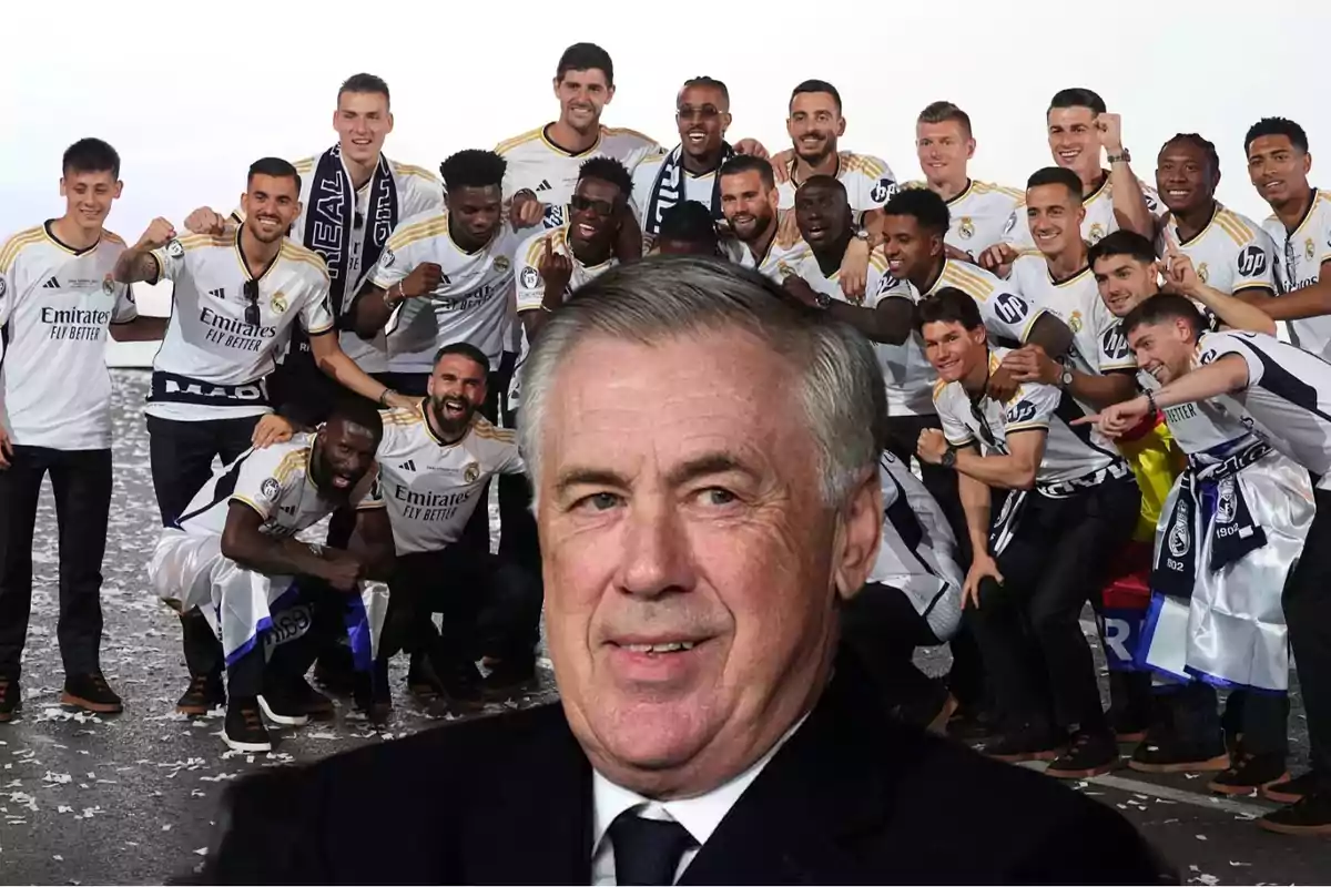 Carlo Ancelotti frente a jugadores del Real Madrid