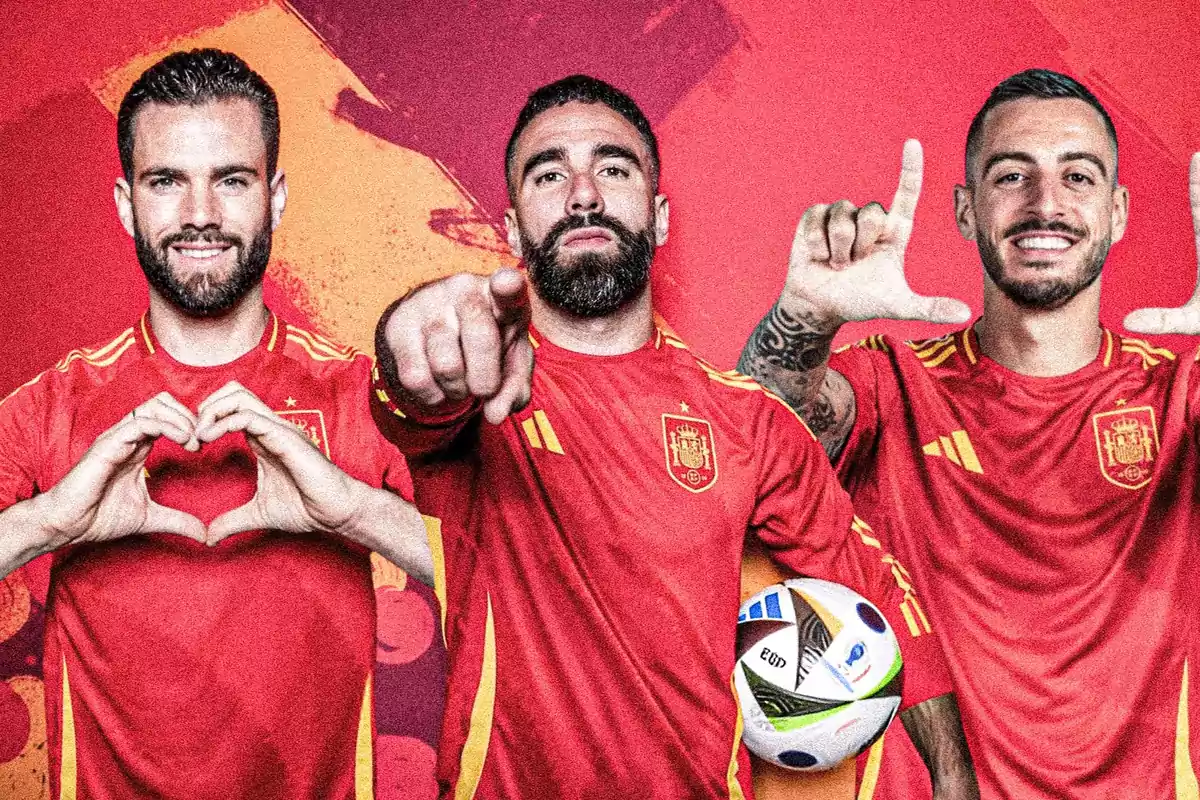 Nacho, Carvajal y Joselu con la Selección Española