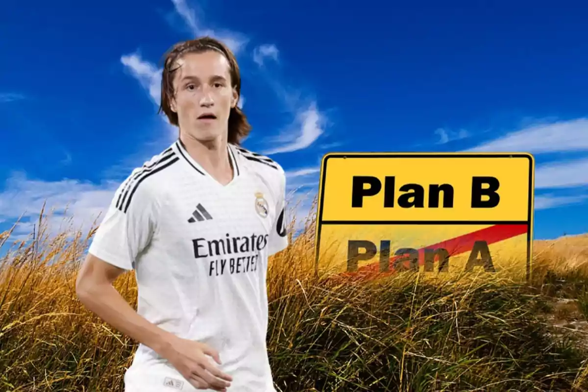 Un jugador de fútbol con la camiseta del Real Madrid aparece en un campo con un cartel que dice "Plan B" y "Plan A" tachado.