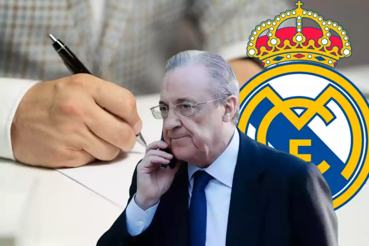 Un hombre mayor con gafas y traje oscuro habla por teléfono mientras una mano sostiene un bolígrafo sobre un papel y el escudo del Real Madrid aparece en el fondo.