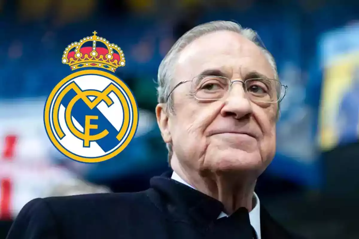 Florentino Pérez, con el logo del Real Madrid a su izquierda.