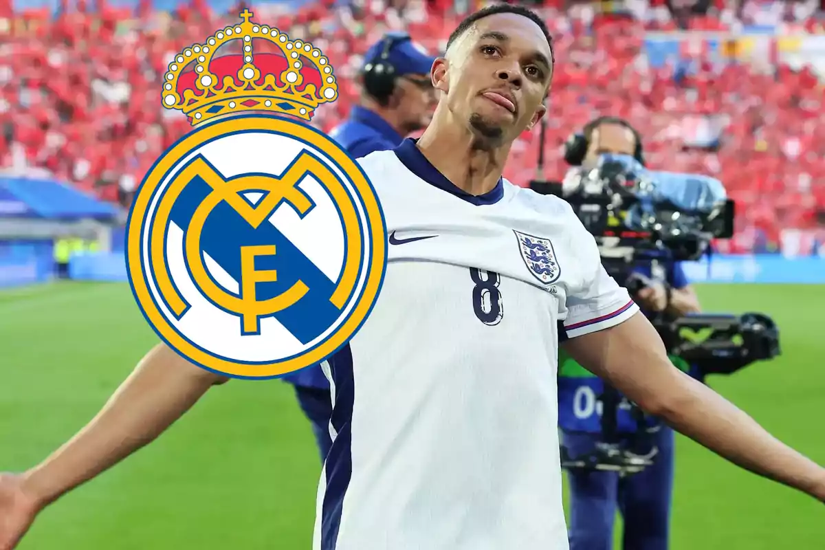 Alexander Arnold con el logo del Real Madrid superpuesto.