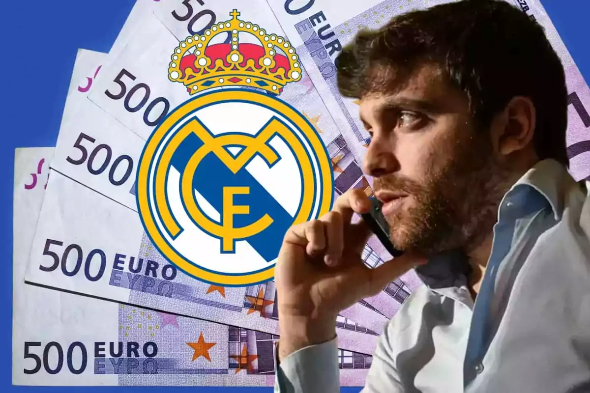 Un hombre hablando por teléfono con billetes de 500 euros y el logo del Real Madrid al fondo.