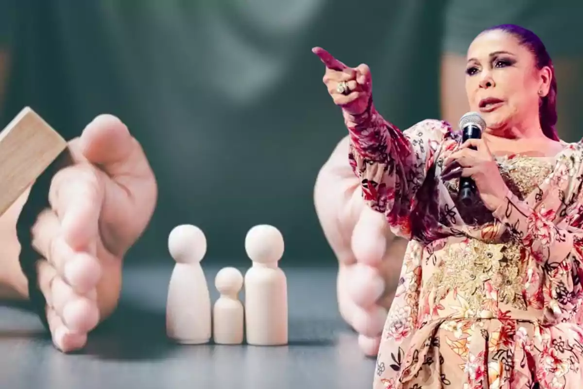 Una persona con micrófono y vestido floral superpuesta sobre una imagen de manos protegiendo figuras de madera que representan una familia.