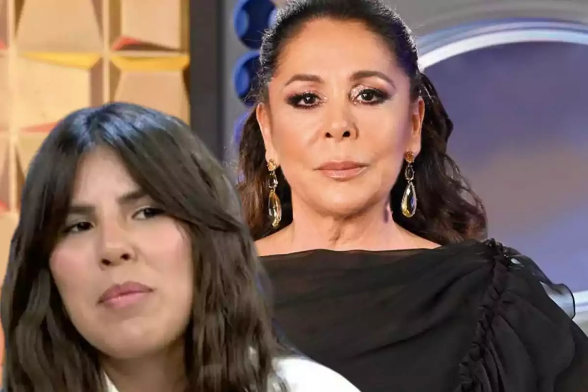 Dos mujeres en un entorno de estudio de televisión, una en primer plano y otra al fondo.