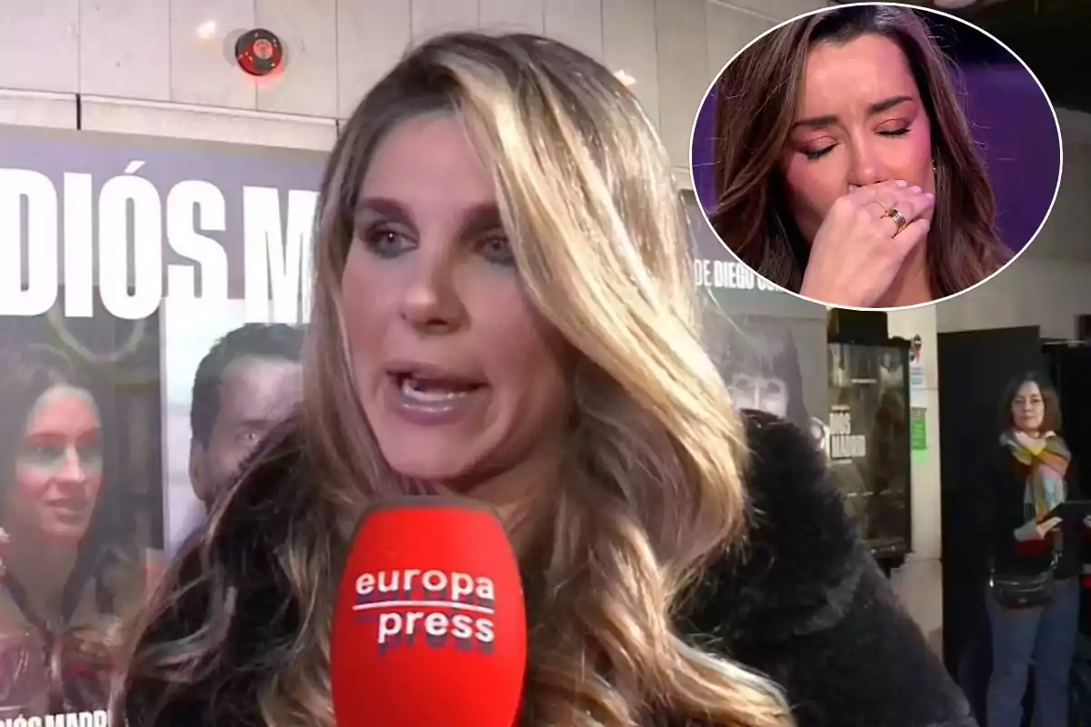 Una mujer rubia habla frente a un micrófono de Europa Press mientras otra mujer aparece llorando en un recuadro en la esquina superior derecha.