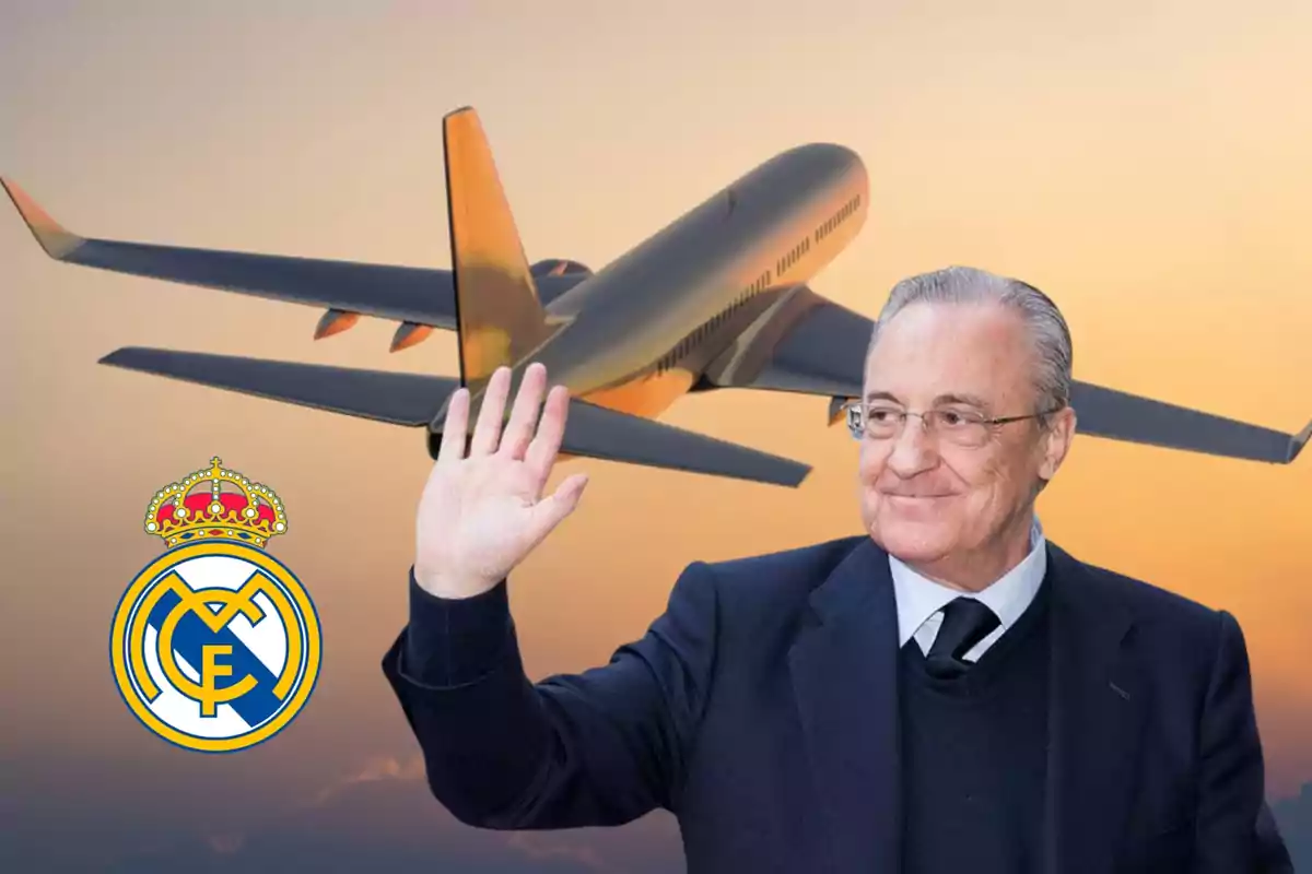 Un hombre sonriente saluda mientras un avión vuela en el fondo al atardecer junto al escudo del Real Madrid.