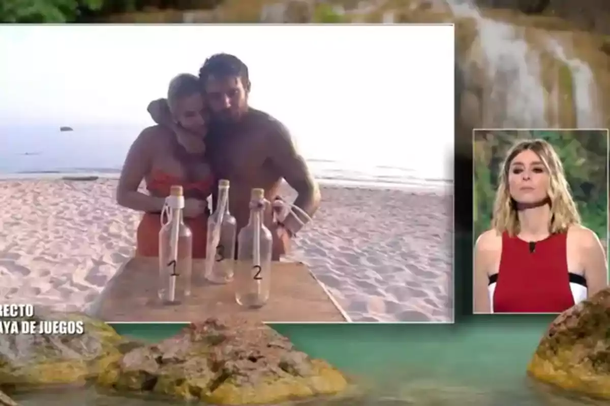 Una pareja en la playa está junto a una mesa con botellas numeradas, mientras una presentadora aparece en un recuadro a la derecha. Una pareja en la playa está junto a una mesa con botellas numeradas, mientras una presentadora aparece en un recuadro a la derecha.