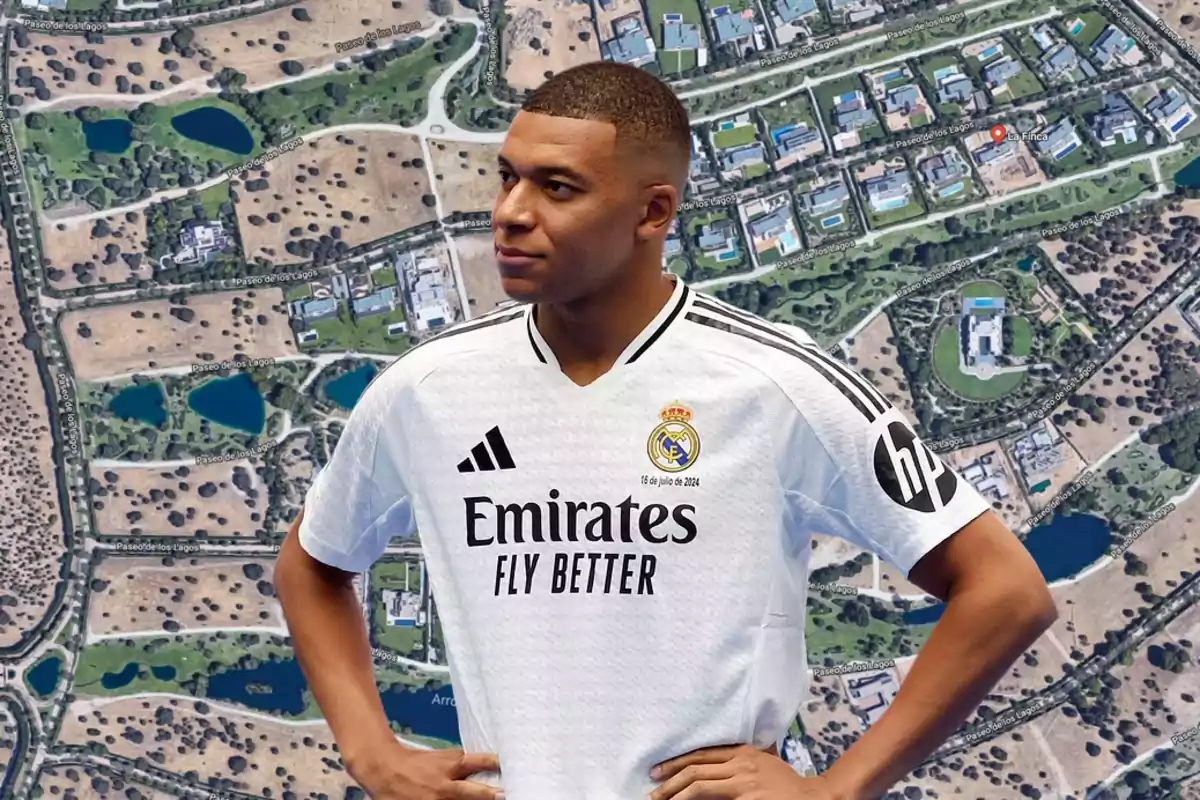 Mbappé frente a foto aérea de La Finca