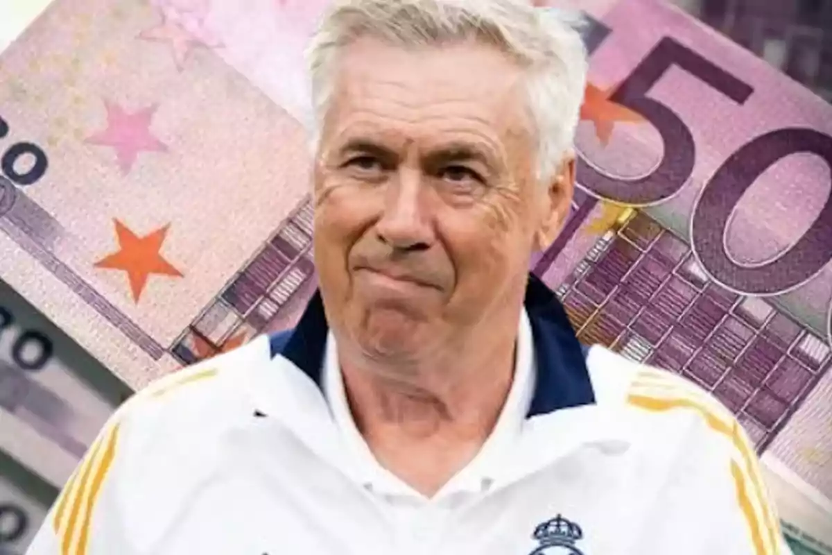 Ancelotti, con un fondo de billetes de 50 euros.