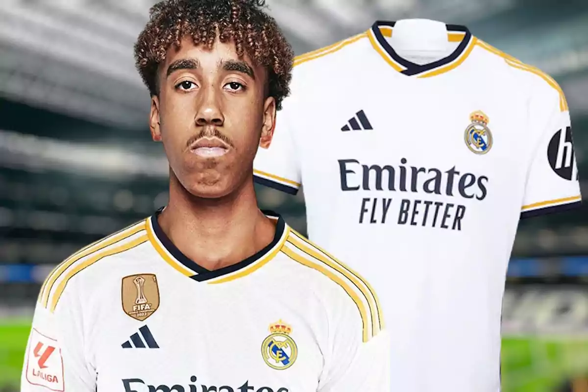 Leny Yoro con la camiseta del Real Madrid