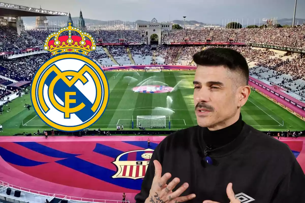 Un hombre hablando frente a un estadio de fútbol con el logo del Real Madrid superpuesto.