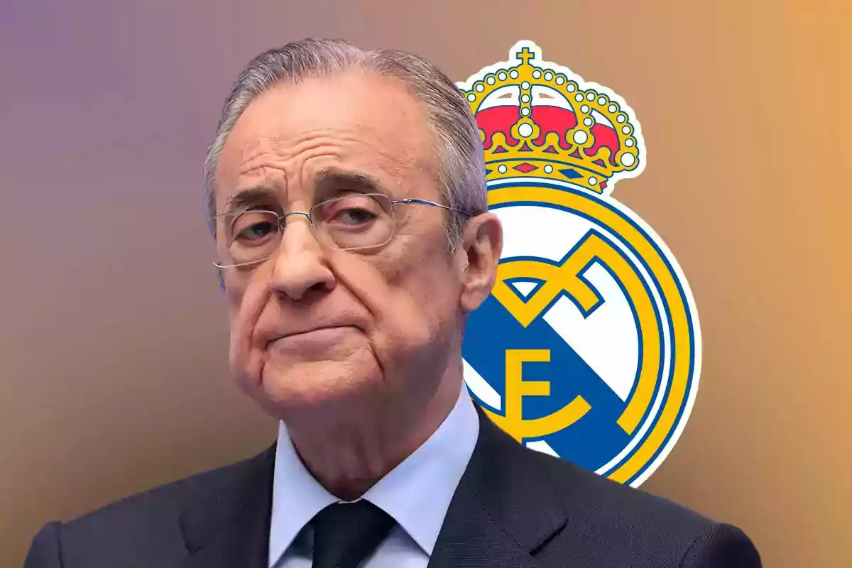 Florentino Pérez frente al escudo del Real Madrid.