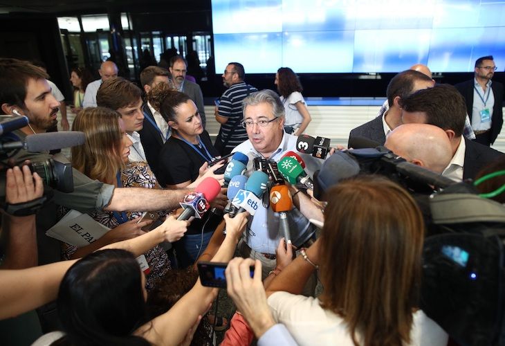 La advertencia de Zoido sobre la ministra y el caso Villarejo: acaba de empezar