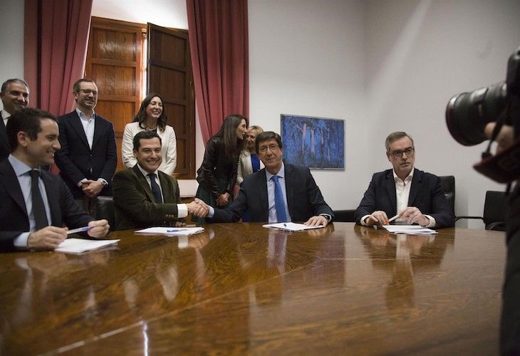 ¡'Habemus' presidente! Vox cierra su acuerdo con PP y Ciudadanos en Andalucía