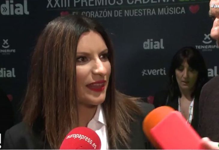 Laura Pausini entiende así la relación de Malú y Albert Rivera: "¡¡La chica quiere follar!!"