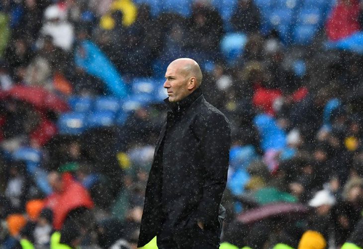 ¡¡Terrible bronca de Zidane a los jugadores en el descanso del Madrid-Eibar!!