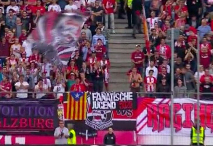 Banderas esteladas en Salzburgo contra el Real Madrid