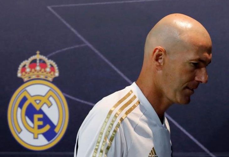 El gran dilema de Zidane con uno de sus galácticos: "Tiene una oferta para salir del Real Madrid"