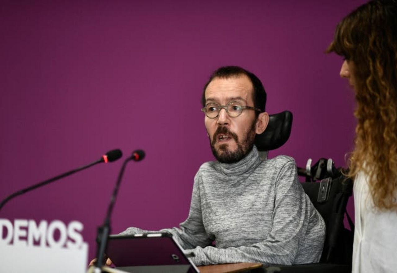 El cerco judicial a Podemos pone de los nervios a Echenique. ¿Acaso hay algo que ocultar?