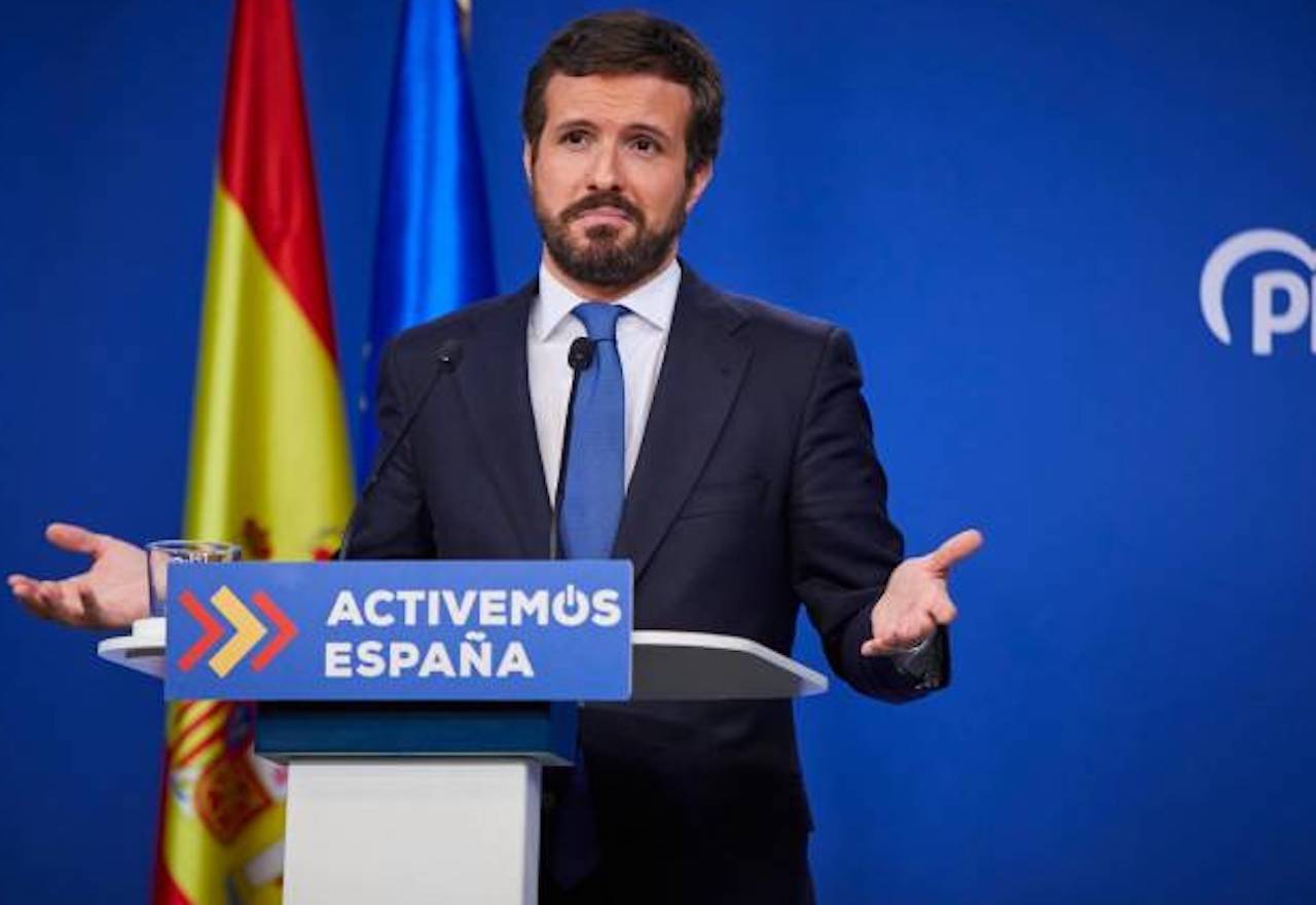 Casado afloja en Cataluña y se distancia de Rajoy: "Las cargas del 1-O se tenían que haber evitado"