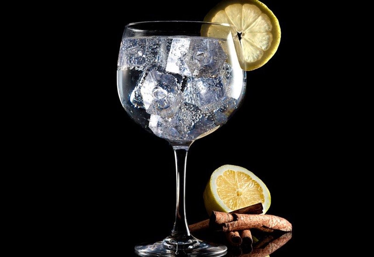 Descubre para qué se originó en un principio los gin-tonic