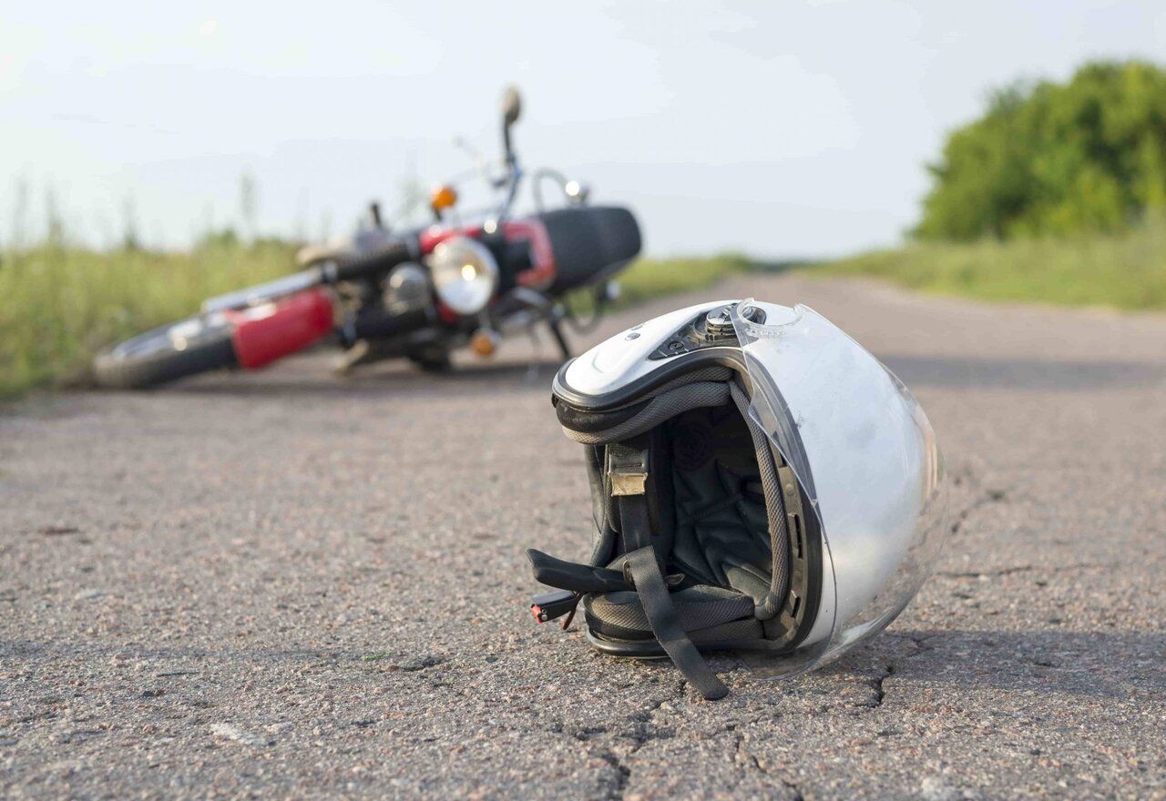 Una madre muere al accidentarse con la misma moto con la que falleció su hijo