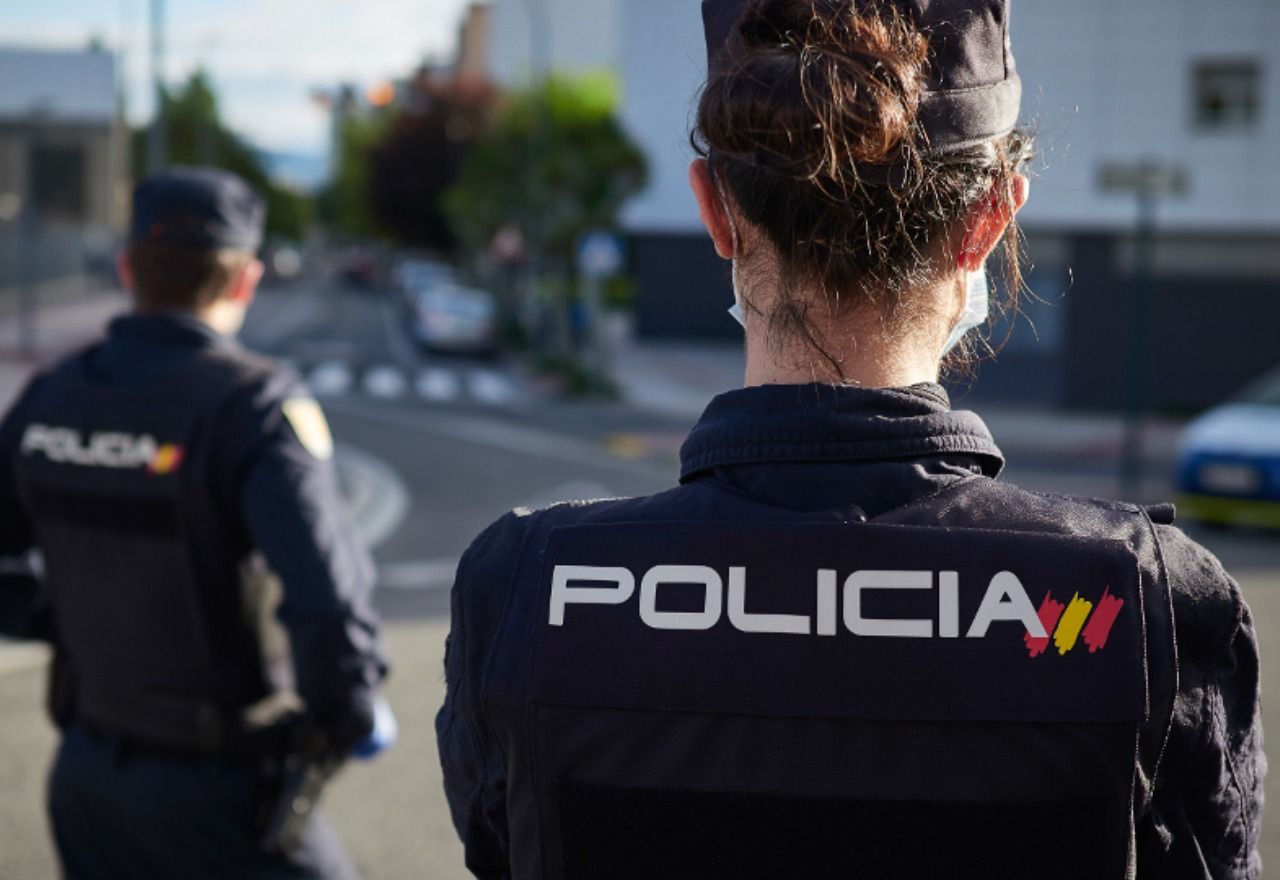 La Policía Nacional en Cataluña paga el pacto de los presupuestos con ERC: lo sucedido en Vía Laietana es vomitivo