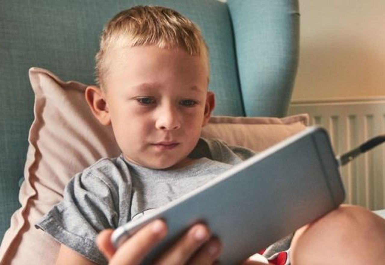 ¿A qué edad pueden empezar los niños a utilizar un móvil?