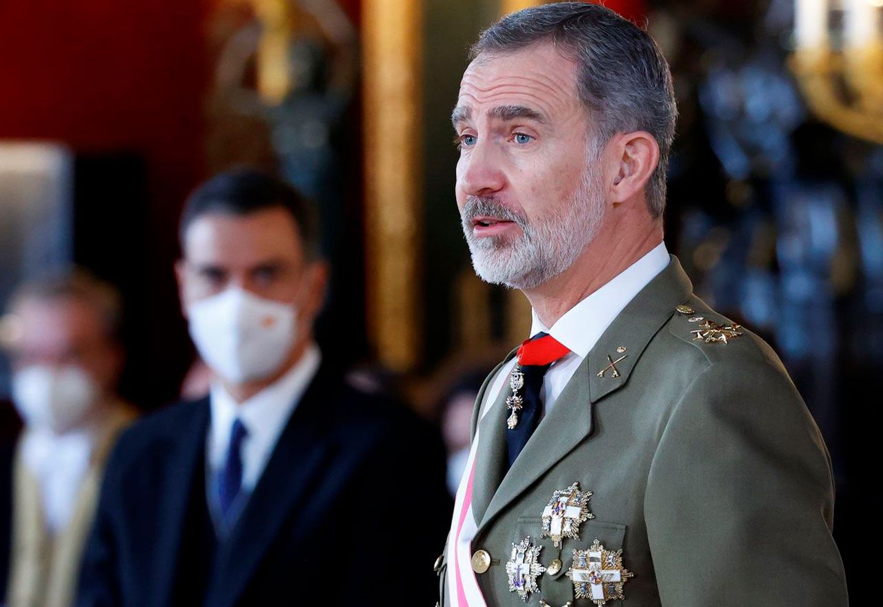 El Rey Felipe VI planta cara y 'vapulea' al Gobierno públicamente por sus amistades peligrosas