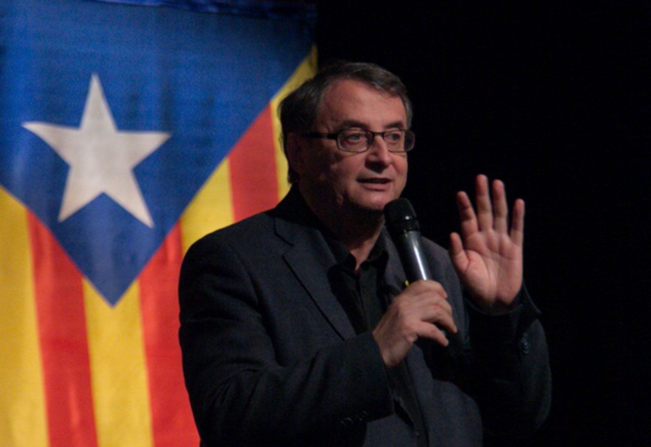 El ayuntamiento indepe de Molins de Rey alienta un nuevo golpe de Estado contra España