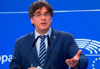 El currículum de eurodiputado de Carles Puigdemont está en blanco: no se esfuerza ni en disimular