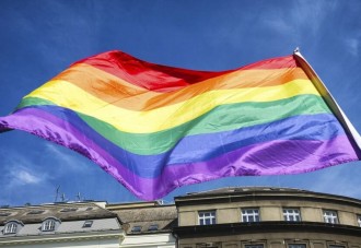 nueva-agresion-homofoba-en-cataluna-golpean-sin-piedad-a-un-joven-en-una-estacion-de-tren