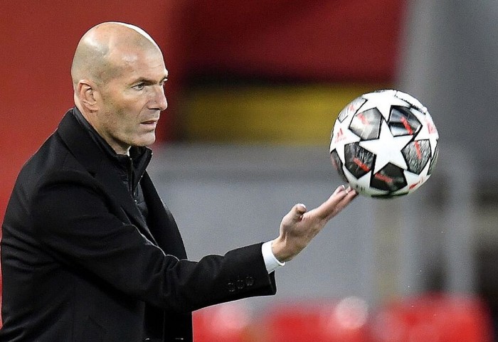 Zidane sacude un bofetón histórico a la 'Xavineta': de esta no se recuperan