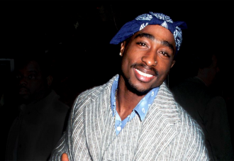 ¿Quién mató a Tupac Shakur, el rapero al que Karim Benzema ha vuelto a poner de moda?