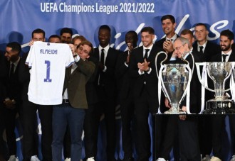 Almeida se mete en un lío: la rivalidad Real Madrid-Atleti le sale cara al alcalde
