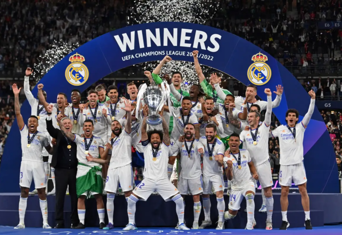 El Real Madrid aplaza dos fichajazos para el año 2023