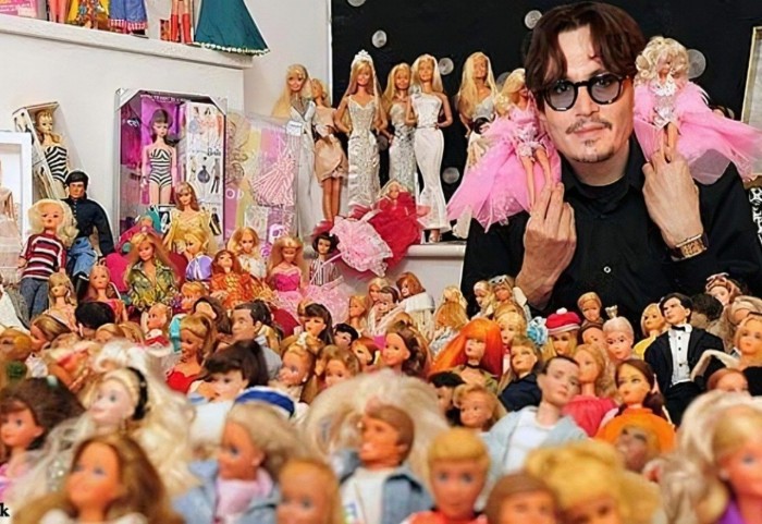 ¿Es verdad que Johnny Depp colecciona y juega con Barbies?