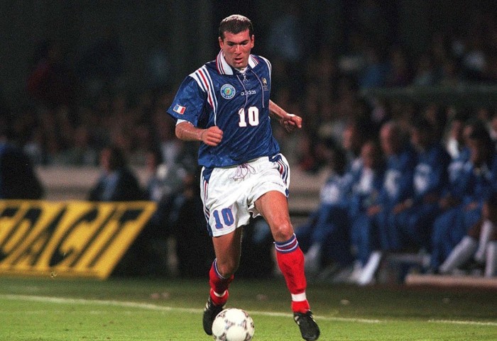Los primeros años de Zidane en el fútbol fueron un calvario