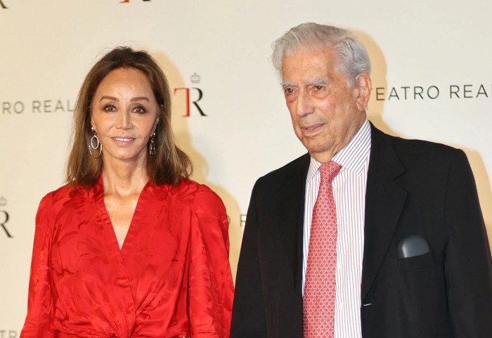 El motivo por el que han roto Isabel Preysler y Mario Vargas Llosa