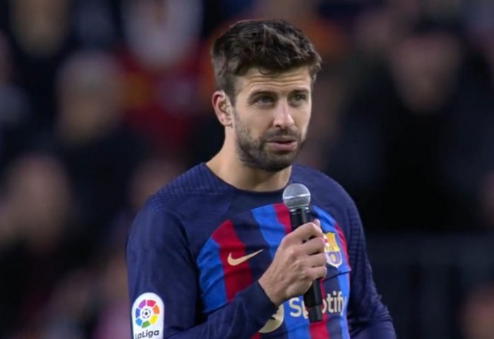  El mensaje obsceno de Piqué para llamar la atención: el ex del Barça vuelve a dar la nota
