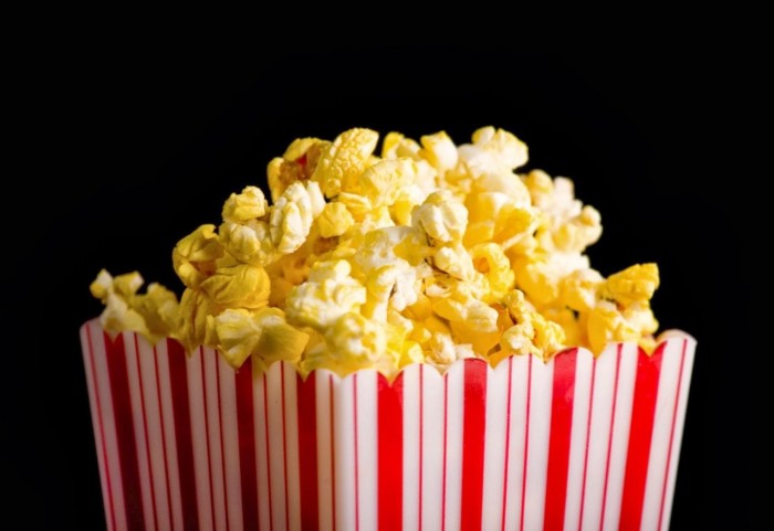 ¿El cine de acción puede provocar hambre en los espectadores?