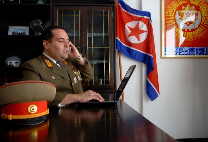 Bronca en Espejo Público por Cao de Benós: el único español al servicio del Gobierno Norcoreano